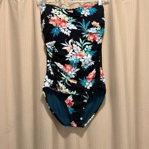 Tommy Bahama Swim Suit Size 10